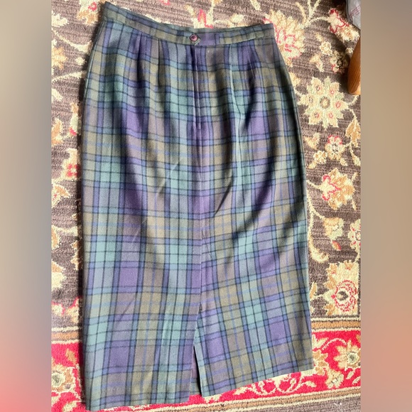 vtg 80s 100% wool green & blue long plaid tartan skirt • high waist •10•waist 31 - Picture 9 of 10